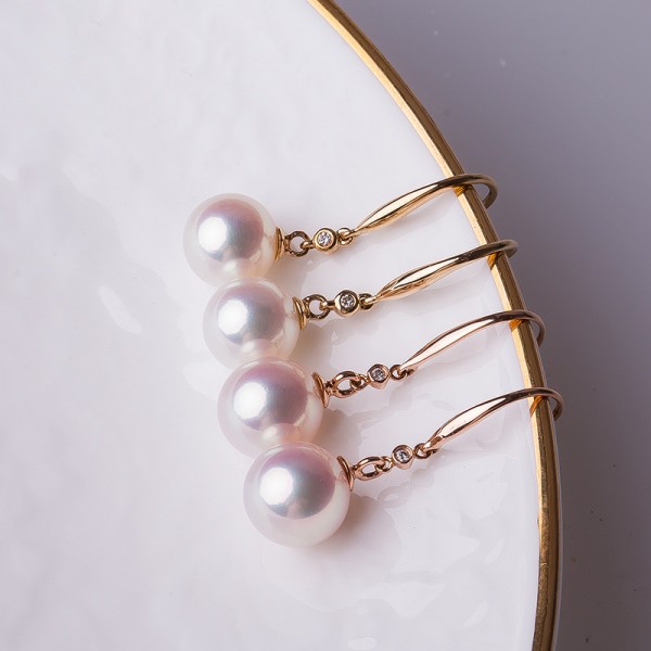 Bông tai vàng 18k đính kim cương và ngọc trai biển Akoya 7,5-9,5mm Ogranele