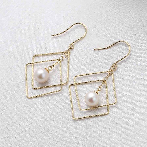 Bông tai vàng 18k ngọc trai thật 6-7mm Sari