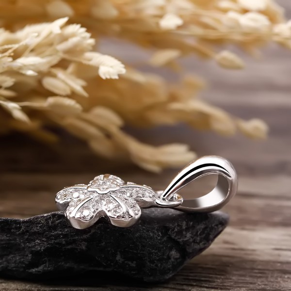 Mặt dây chuyền bạc Peach Blossom 4
