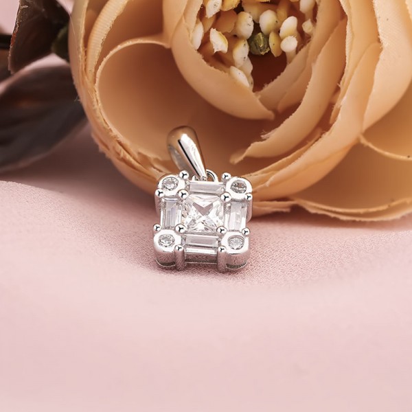 Mặt dây chuyền bạc Rubik 2