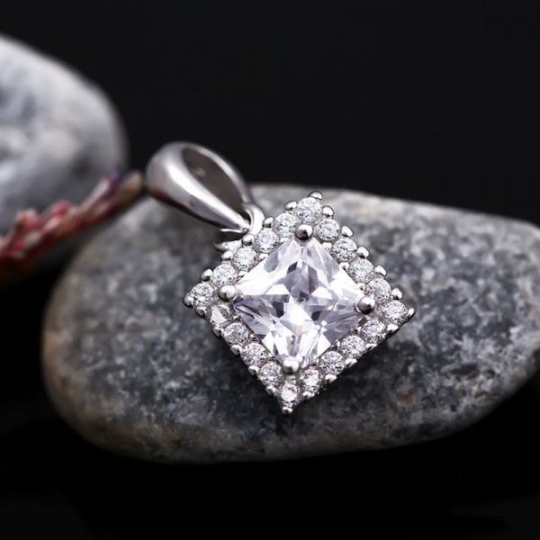 Mặt dây chuyền bạc Zohar Love 2