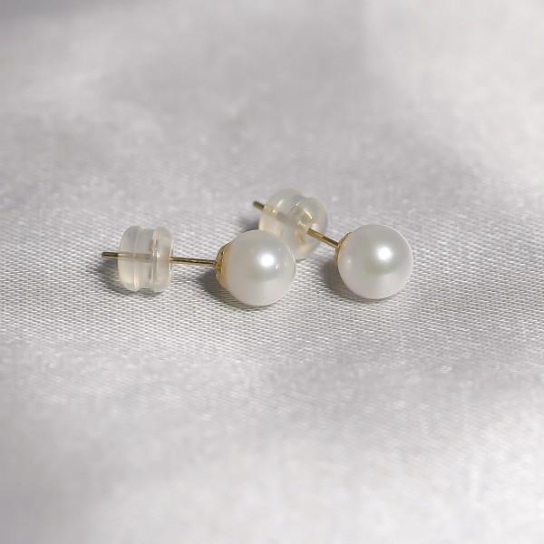 Bông tai ngọc trai nước ngọt gắn vàng 18k