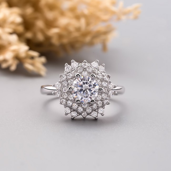 Nhẫn bạc Victoria Love3