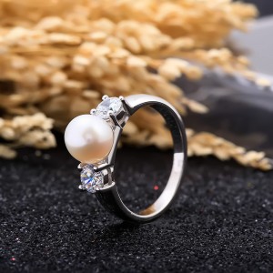 Nhẫn bạc Charm Pearl 