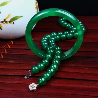 Bộ trang sức mã não xanh lá 2