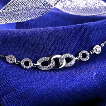 Lắc tay bạc Luxurious