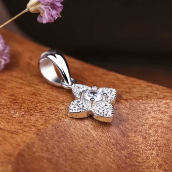 Mặt dây chuyền bạc Dani Flower