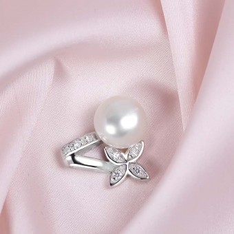 Mặt dây chuyền bạc Flower And Pearl