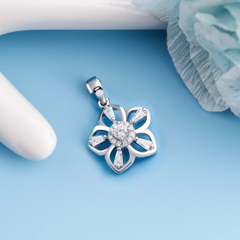 Mặt dây chuyền bạc Luhan Flower