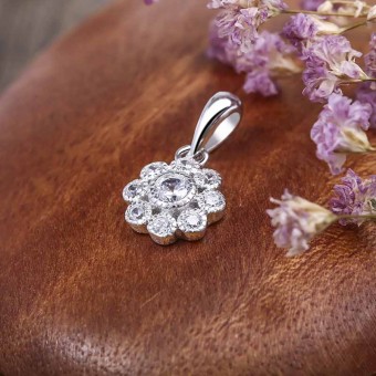 Mặt dây chuyền bạc Naveen Flower