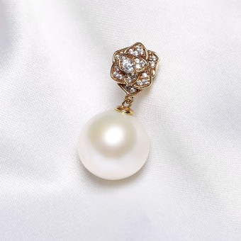 Mặt dây chuyền vàng 18k ngọc trai thật 11.5-12mm đá cz Nemu
