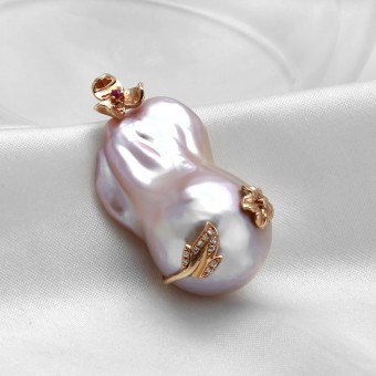 Mặt dây chuyền vàng 18k ngọc trai thật Tafu