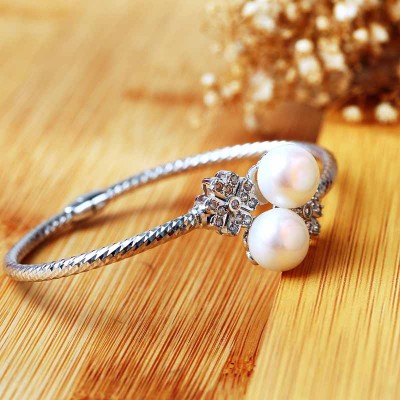 Lắc tay bạc Flower Pearls