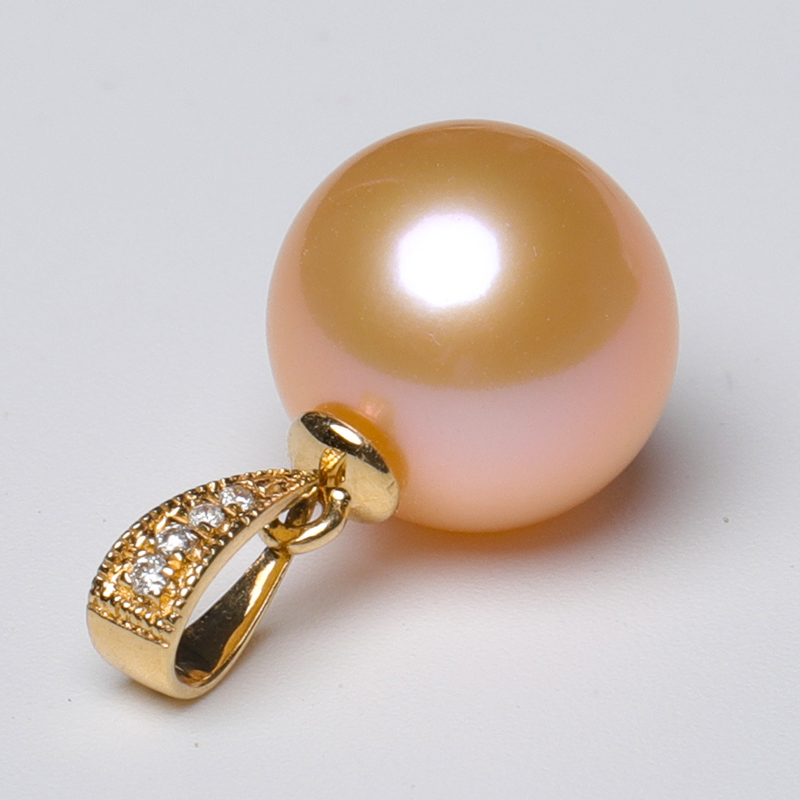 Mặt d&acirc;y chuyền v&agrave;ng 18k ngọc trai ngọt 8-14mm đ&iacute;nh kim cương Maill 