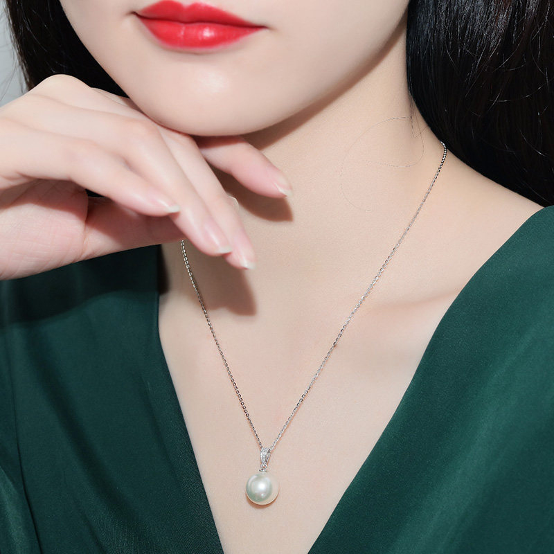 Mặt d&acirc;y chuyền v&agrave;ng 18k ngọc trai ngọt 8-14mm đ&iacute;nh kim cương Maill 