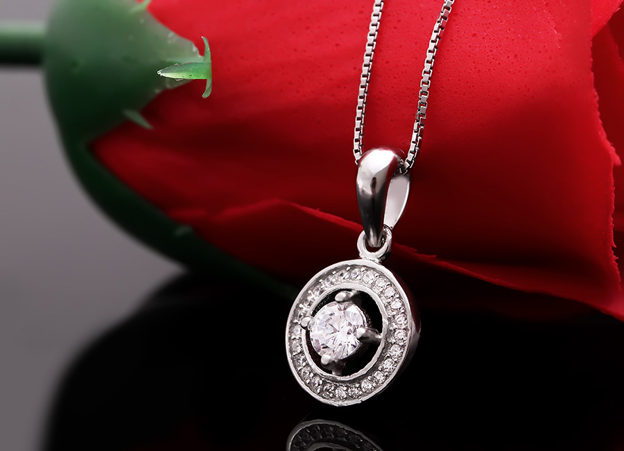 Mẫu trang sức tượng trưng cho sự đầy đủ, &ecirc;m ấm.