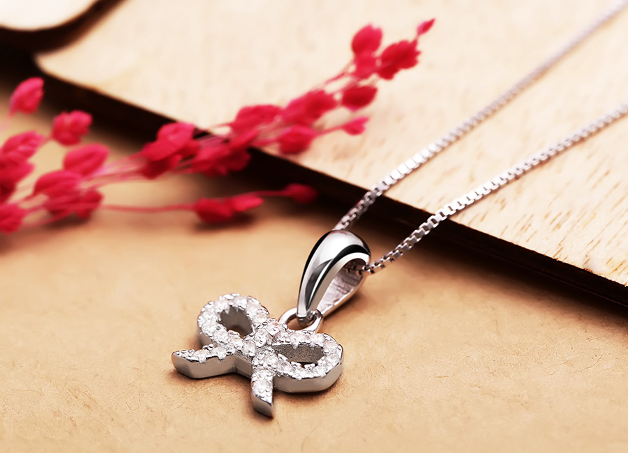 Th&ecirc;m d&acirc;y đeo c&ugrave;ng chất liệu, bạn c&oacute; ngay sản phẩm trang sức ho&agrave;n chỉnh.