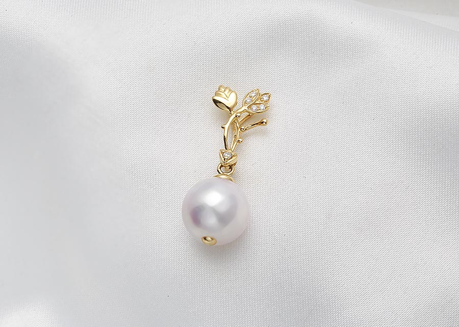 Mặt d&acirc;y chuyền v&agrave;ng 18K ngọc trai Akoya 8.5-9mm