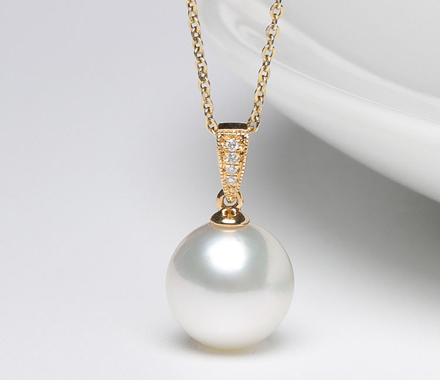 Mặt d&acirc;y chuyền v&agrave;ng 18k ngọc trai ngọt 8-14mm đ&iacute;nh kim cương Maill 