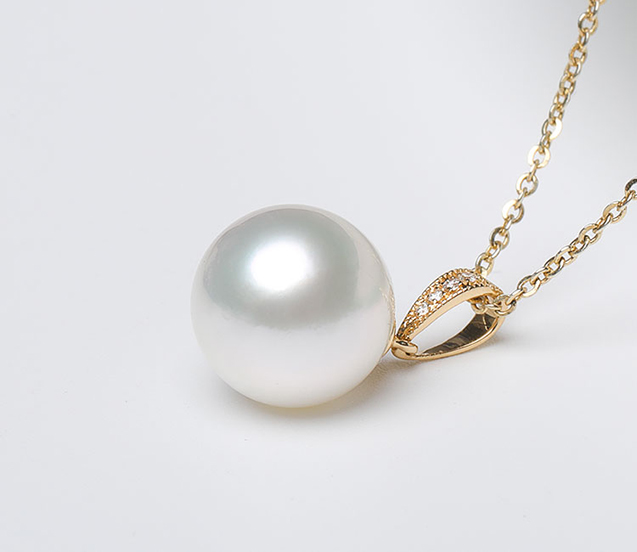 Mặt d&acirc;y chuyền v&agrave;ng 18k ngọc trai ngọt 8-14mm đ&iacute;nh kim cương Maill 