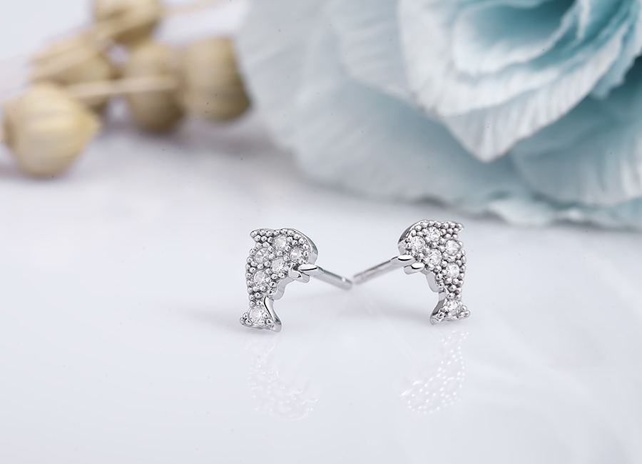 Mẫu trang sức hấp dẫn v&agrave; đầy ấn tượng.