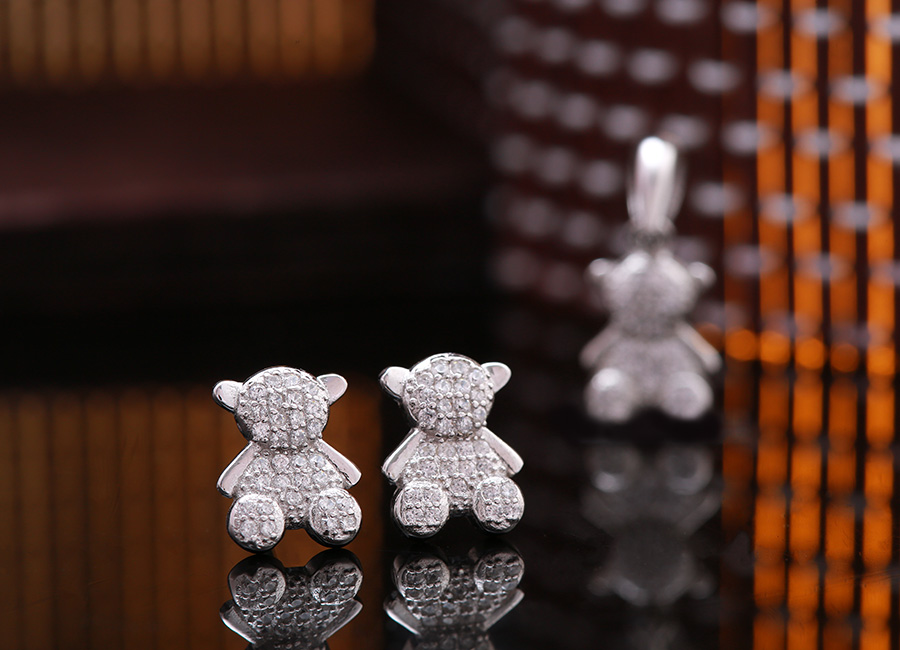 Ch&uacute; gấu đ&aacute;ng y&ecirc;u khiến mọi c&ocirc; g&aacute;i đều y&ecirc;u th&iacute;ch.