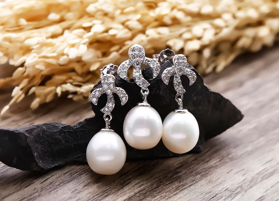 Đến Eropi v&agrave; sở hữu bộ trang sức bạc ngọc trai Snowy Wish ngay th&ocirc;i.