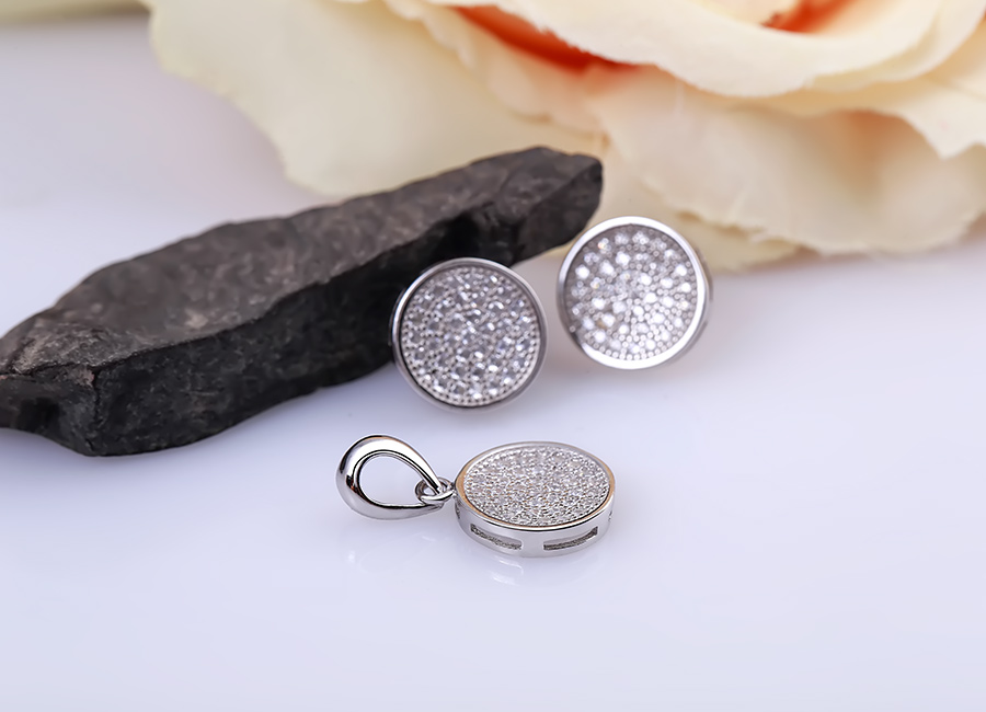 Cận cạnh những c&ocirc; n&agrave;ng đ&aacute;ng y&ecirc;u của Eropi.