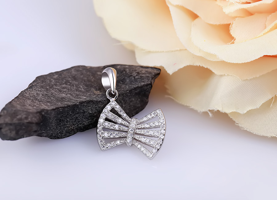 Vẻ đẹp nữ t&iacute;nh m&agrave; kh&ocirc;ng k&eacute;m phần năng động.