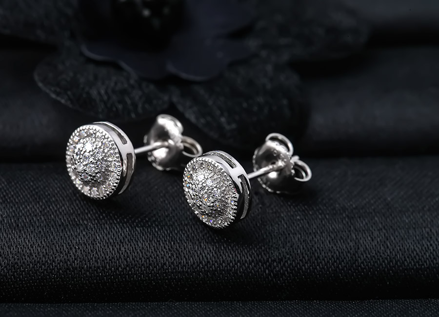 Sự hấp dẫn v&agrave; l&ocirc;i cuốn của đ&ocirc;i b&ocirc;ng tai mang thương hiệu Eropi.