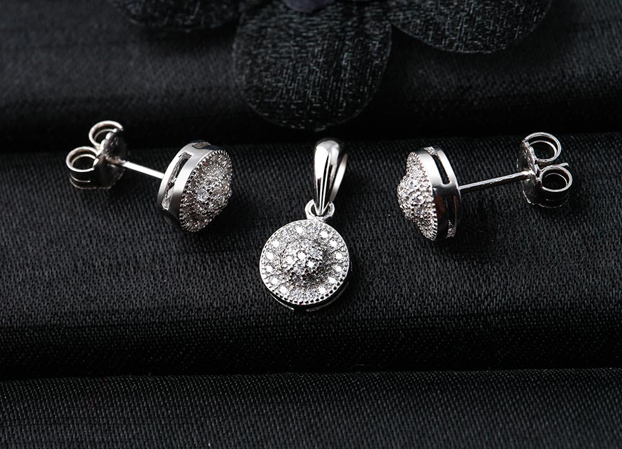 Đến Eropi v&agrave; chọn cho m&igrave;nh m&oacute;n bộ nữ trang ph&ugrave; hợp.