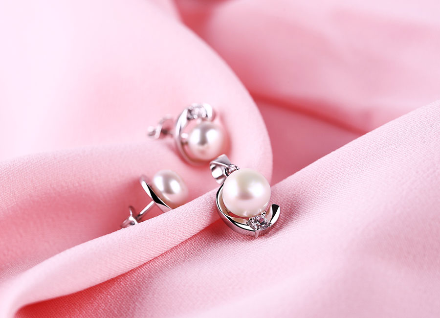 Trọn bộ sản phẩm bộ trang sức bạc Lovely Pearl.