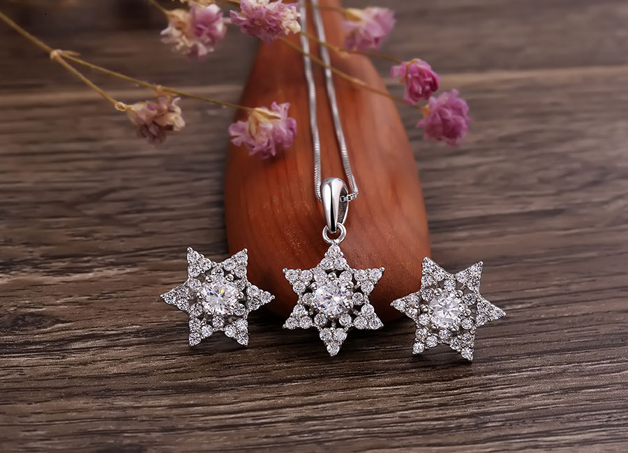 T&ocirc;n vinh vẻ đẹp Việt.