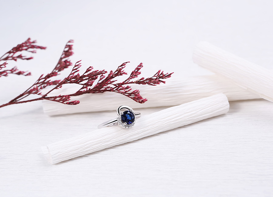 T&ocirc;n vinh vẻ đẹp Việt.