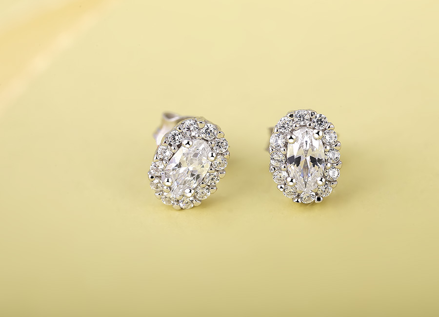 B&ocirc;ng tai bạc Margaret họa tiết đ&aacute; Oval xinh xắn.