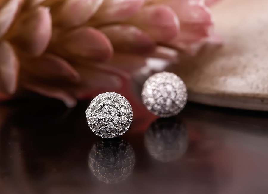 Khuy&ecirc;n nụ với tạo h&igrave;nh mặt tr&ograve;n tr&ograve;n nhỏ xinh.