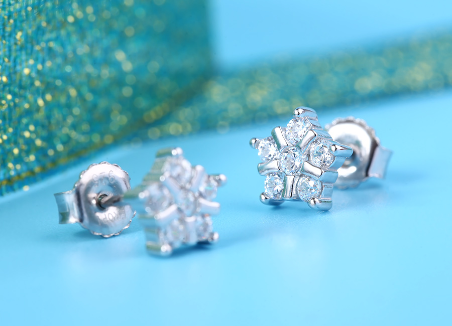 Mỗi một mẫu trang sức đều tiềm ẩn một &yacute; nghĩa ri&ecirc;ng.