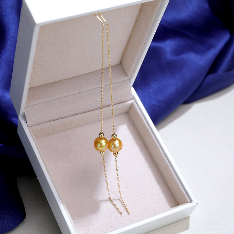 Bông tai vàng 18k ngọc trai biển Akoya 6-7mm Lotus, dáng thả dài, kiểu dáng trẻ trung, hiện đại với ngọc trai biển 3 màu: trắng, vàng, xám.