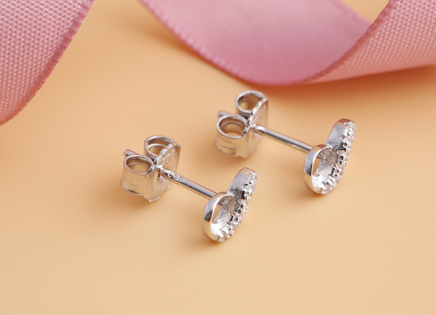 Khuy&ecirc;n nụ lu&ocirc;n l&agrave; kiểu khuy&ecirc;n được y&ecirc;u th&iacute;ch nhất.