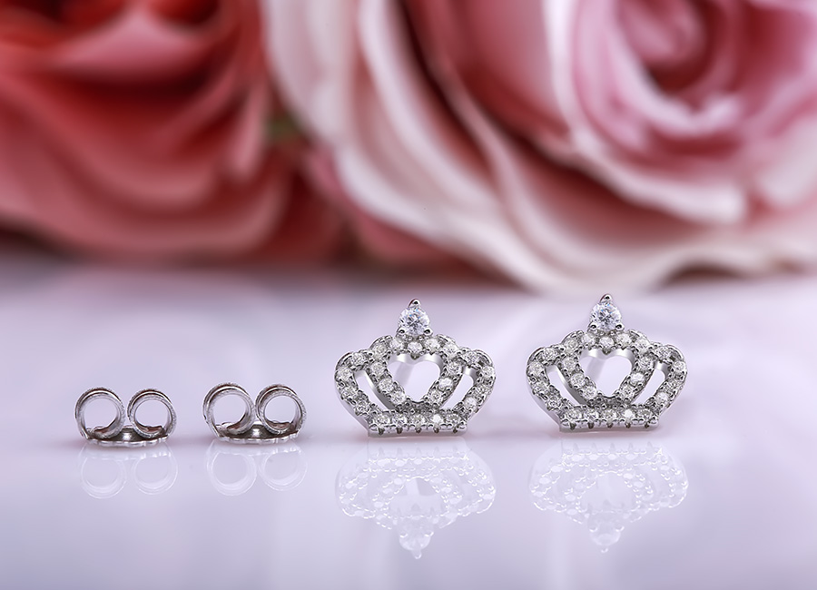 Tạo h&igrave;nh vương niệm với những đường n&eacute;t mềm mại, y&ecirc;u kiều.