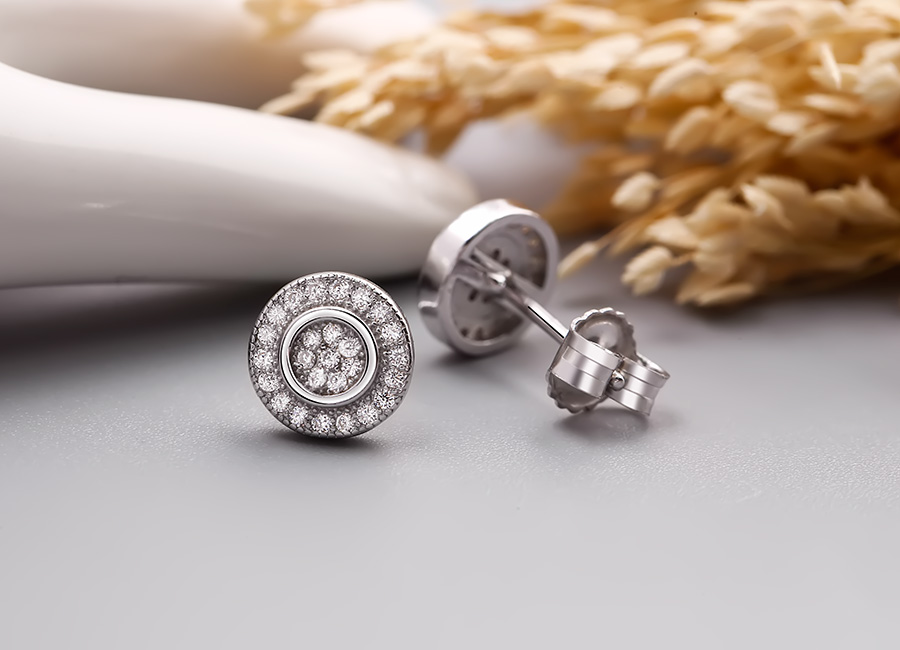 Đơn giản nhưng tiềm ẩn vẻ đẹp sang trọng.