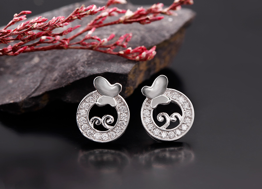 B&ocirc;ng tai thiết kế với &yacute; tưởng khu&ocirc;n tr&ograve;n.