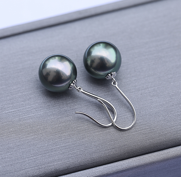 b&ocirc;ng tai v&agrave;ng