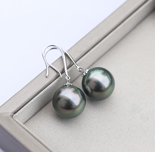 b&ocirc;ng tai v&agrave;ng