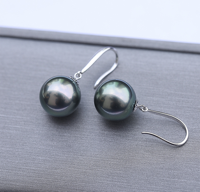 b&ocirc;ng tai v&agrave;ng