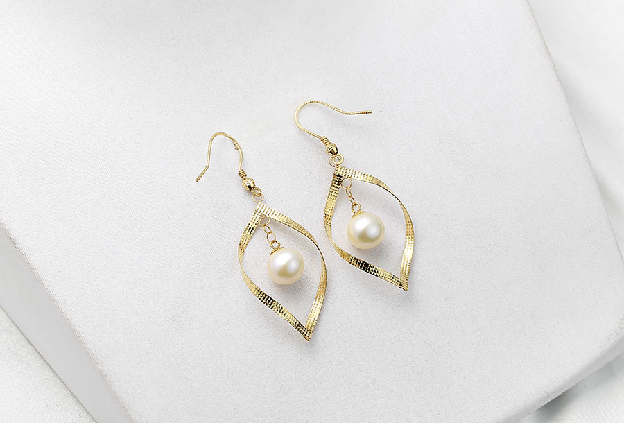 B&ocirc;ng tai v&agrave;ng