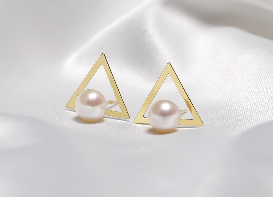 B&ocirc;ng tai v&agrave;ng