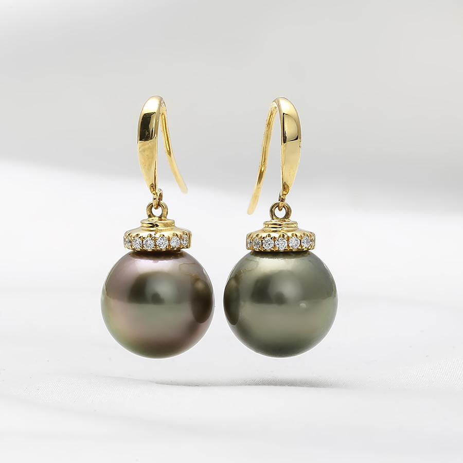 B&ocirc;ng tai v&agrave;ng 18k