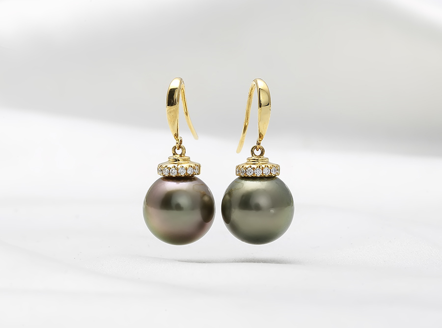 B&ocirc;ng tai v&agrave;ng 18k