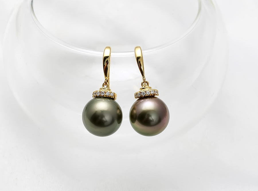 B&ocirc;ng tai v&agrave;ng 18k